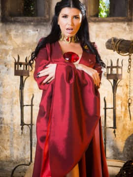 Queen Of Thrones Part 2 (A XXX Parody)_img_169
