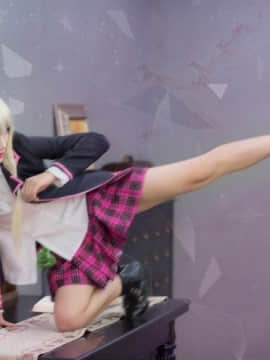 Aza miyuko (Updated 2020-07-20)_357_Aza_Miyuko_Queen_Cosplay_2