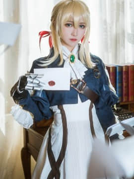 [Twitter] 鳗鱼霏儿 ManU Manyu (@manu_manyu)_375_329_D7aeR8xVUAEwe5v