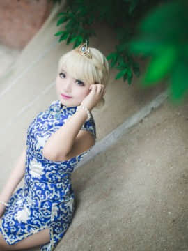 Coser 凰儿 (Huang) [bcy.net 45243] (2016-11-21)_[冰雪奇缘] {艾莎} 冰雪奇缘·女王·旗袍 #012 [by 凰儿][2016-05-07]