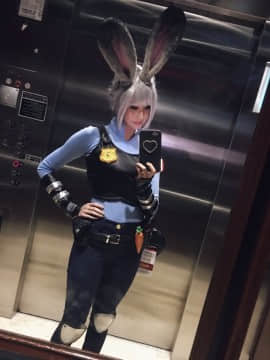 [Twitter] Alodia Gosiengfiao (@AlodiaAlmira)_23：389_CjsHbmhUgAECID4