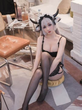 [rioko凉凉子] 牛奶女仆_20__20