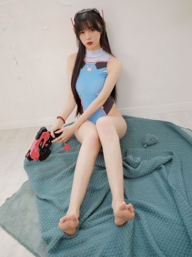 [桃香子]《守望先锋》(D.va Swimsuit)_32_FE0701CE_4C88_491A_AE07_B5E7113E2BC5