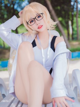 [猫君君] Jeanne d'Arc Swimsuit_MAJ00512