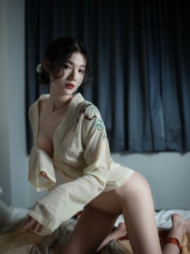 [一米八的大梨子] 居家露出_KFW_8549
