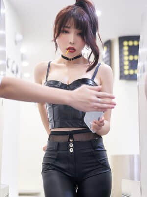 XIUREN No.2921: Booty (芝芝)_XIUREN-No.2921-Booty-Zhizhi-022