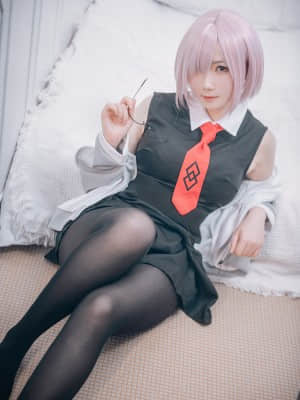 [是本末末] 玛修ONE_aiweifulishe.com011
