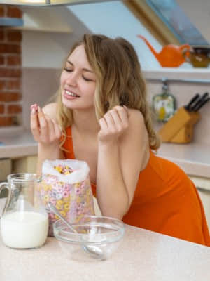 MetArt.com_20.04.10.Sophie.Gem.Breakfast.Time.XXX.IMAGESET-FuGLi_metart_breakfast-time_sophie-gem_high_0001