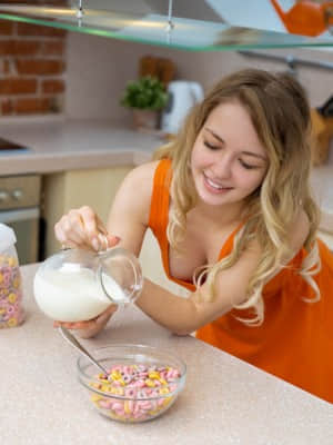 MetArt.com_20.04.10.Sophie.Gem.Breakfast.Time.XXX.IMAGESET-FuGLi_metart_breakfast-time_sophie-gem_high_0004