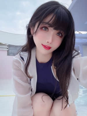 rioko凉凉子 天台竞泳_013