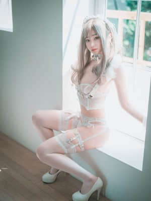 [DJAWA] Reine de Blanc + B-side_Bambi_DJAWA “Reine de Blanc”_034