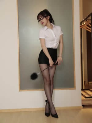 小女巫露娜- 老师 Sexy Teacher_09