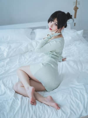 rioko凉凉子 - 人妻毛衣_16