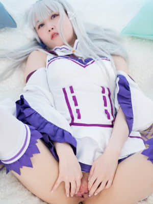 Ria Kurumi - Emilia_74