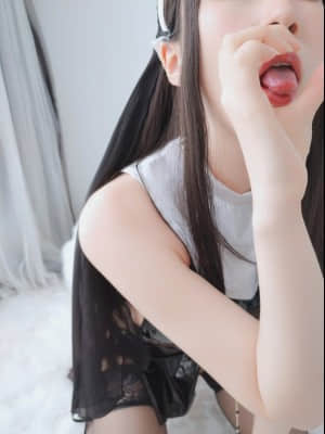 白银81-自撮り Vol.32 皮衣修女_57