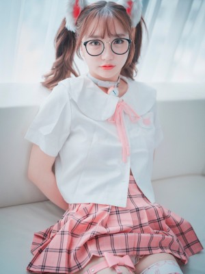 孫樂樂 [DJAWA] Cute Pink - Son Ye-Eun (손예은)_03