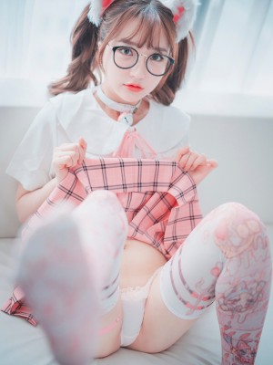 孫樂樂 [DJAWA] Cute Pink - Son Ye-Eun (손예은)_48