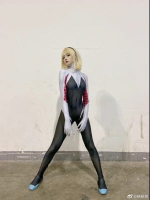 糕糕兽 - spider gwen_06：bd3adc19gy1gjcjz8uw90j21jt22eb29