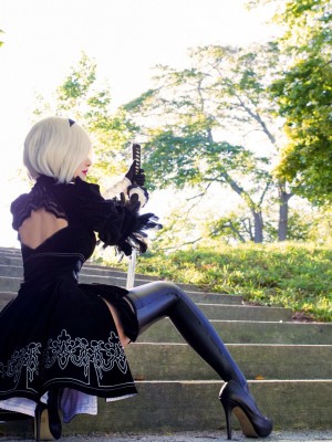 2B by MisswarmJ_www.8kcosplay.comMWJ00136