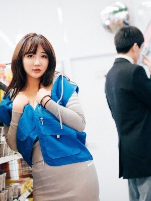 [Loozy] Son Ye-Eun - Convenience Store Part Timer_41