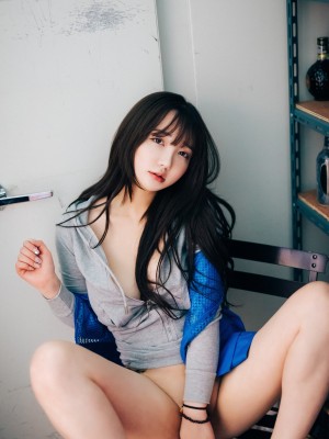 [Loozy] Son Ye-Eun - Convenience Store Part Timer_79